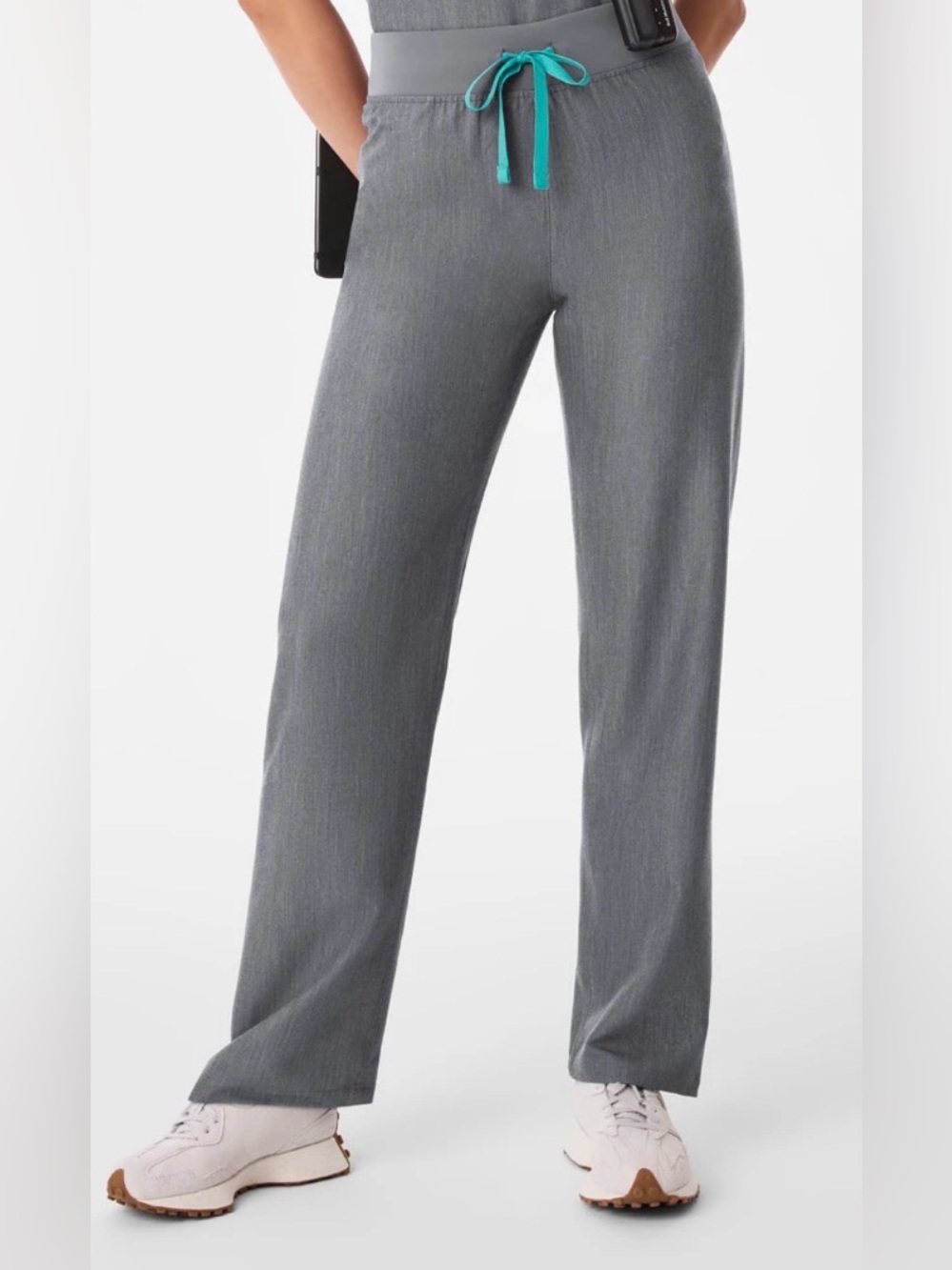 NWOT Figs Livingston High-Rise Straight-Leg Scrub Pants in Graphite